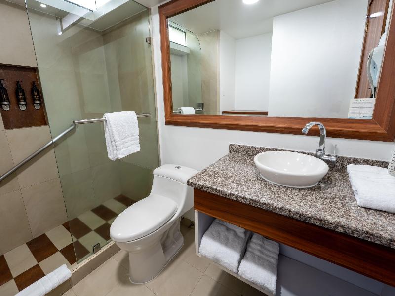 Wyndham Garden Quito image