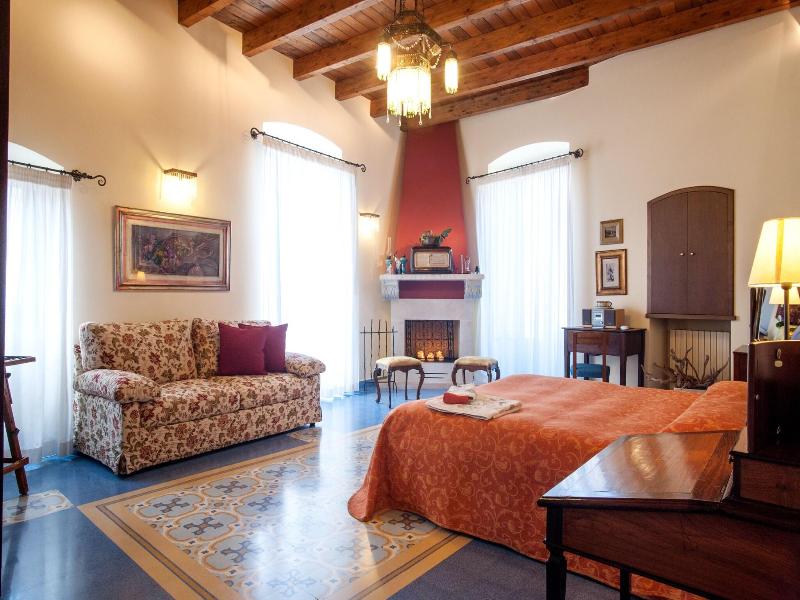 Vinslounge Bed And Breakfast image