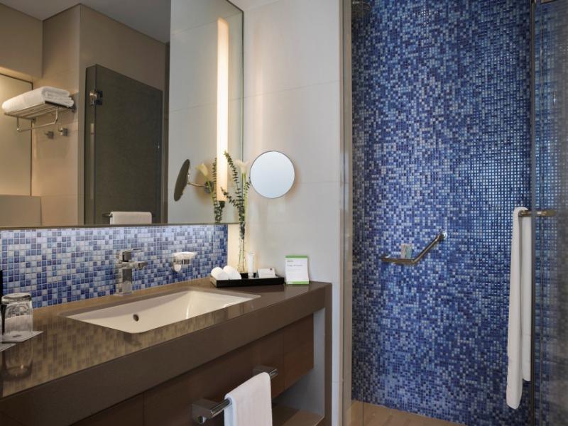 Capital Centre Arjaan By Rotana image