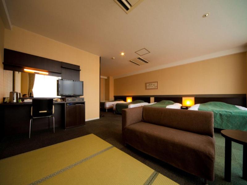 Hotel Aile image