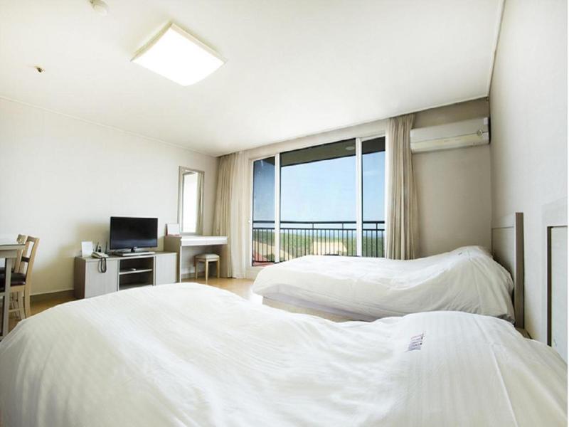 I-Park Condo image