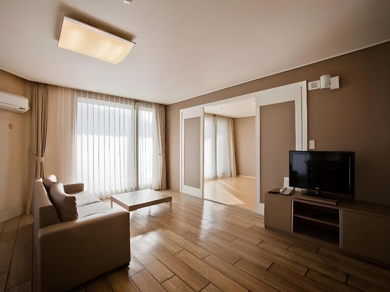 I-Park Condo image