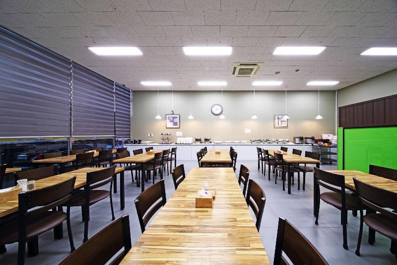 The Hotel Yeongjong Incheon Airport image