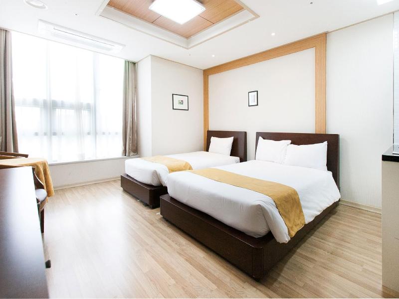 The Hotel Yeongjong Incheon Airport image