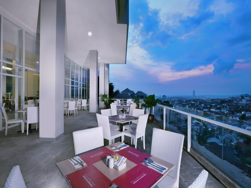 favehotel Simpang Lima Semarang image