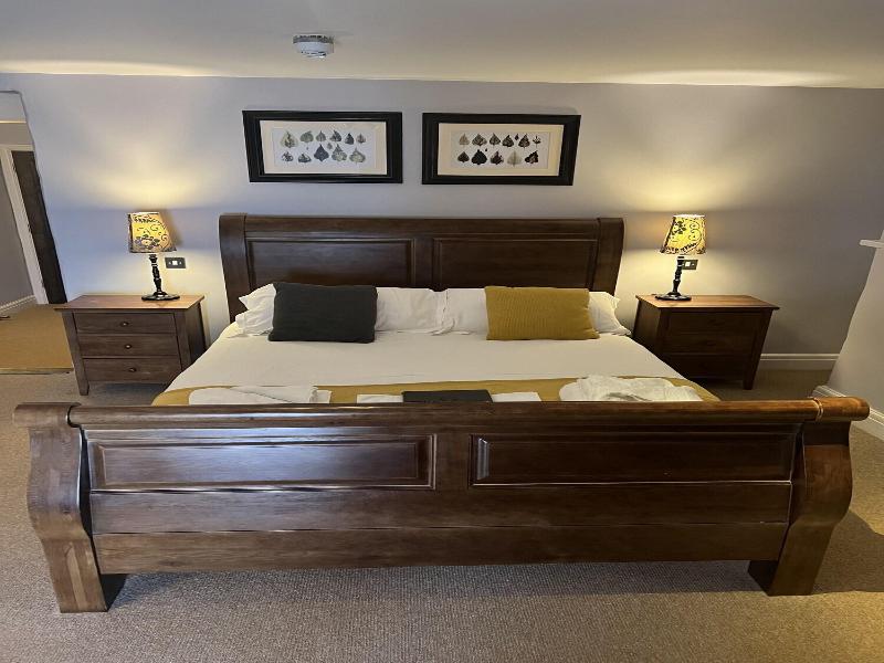The George Hotel image