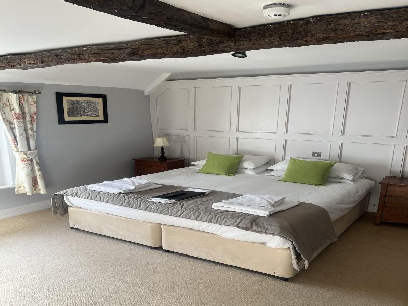The George Hotel image