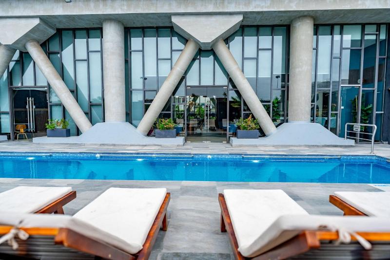 Courtyard by Marriott Santiago Airport image