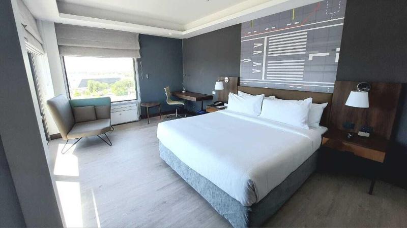 Courtyard by Marriott Santiago Airport image