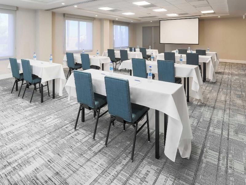 Four Points by Sheraton Ontario-Rancho Cucamonga image