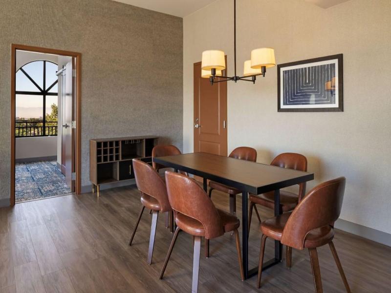 Four Points by Sheraton Ontario-Rancho Cucamonga image