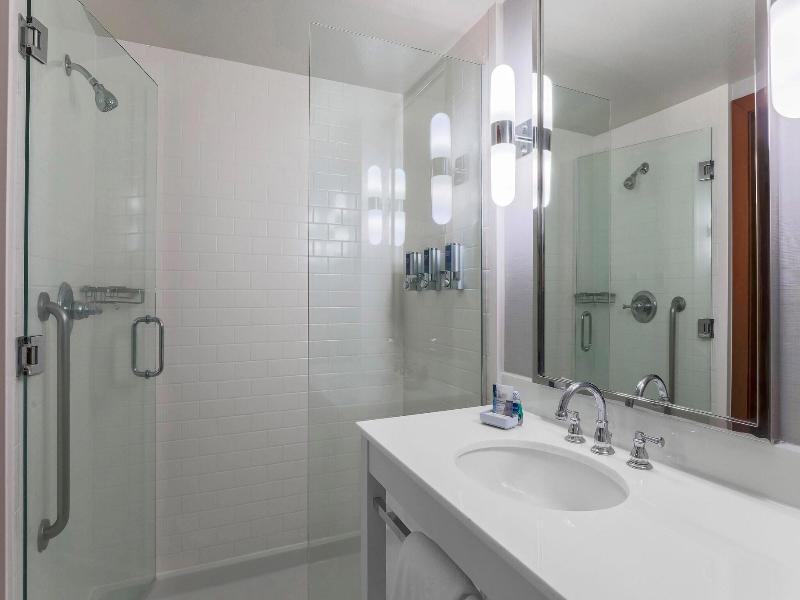 Four Points by Sheraton Ontario-Rancho Cucamonga image