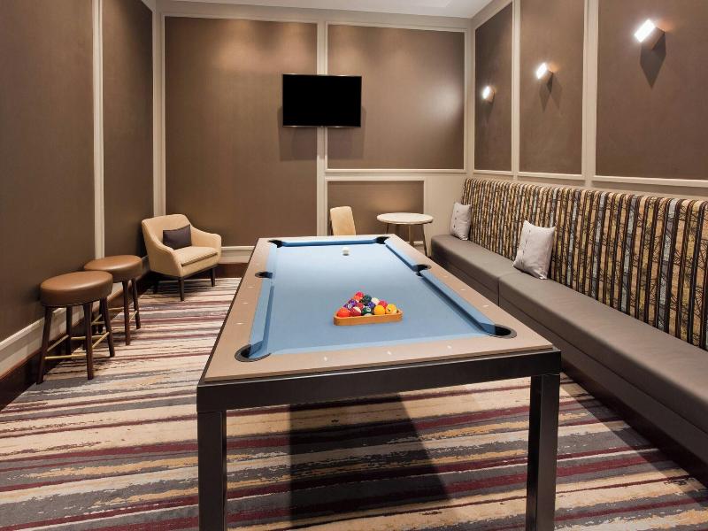 Sheraton St. Paul Woodbury Hotel image