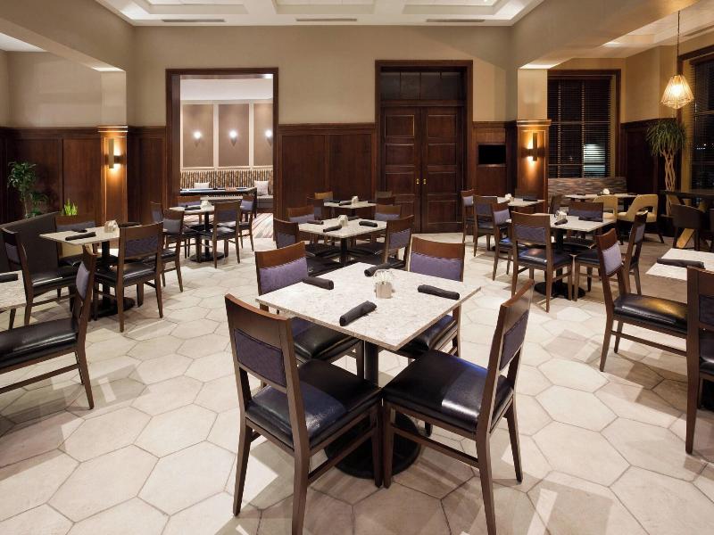 Sheraton St. Paul Woodbury Hotel