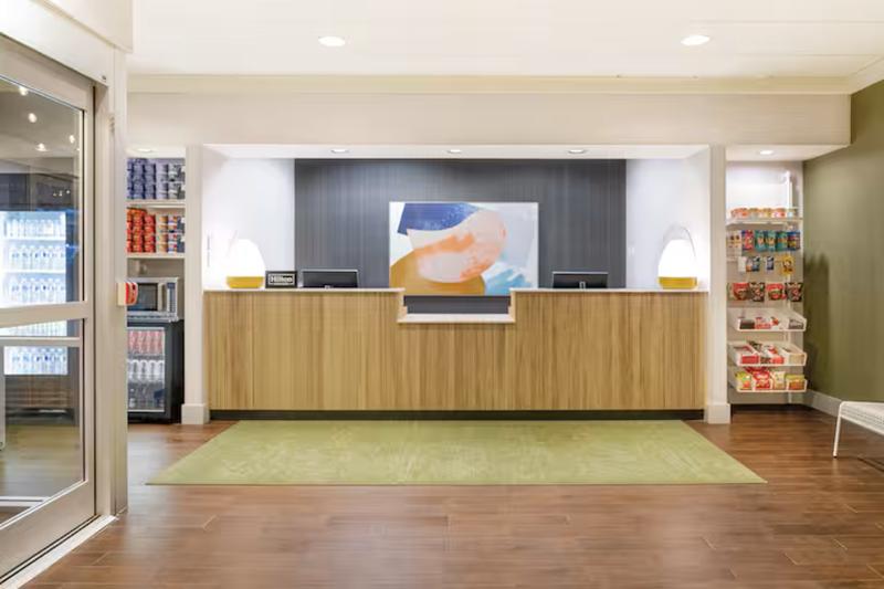 Spark by Hilton Portland Airport Maine Mall