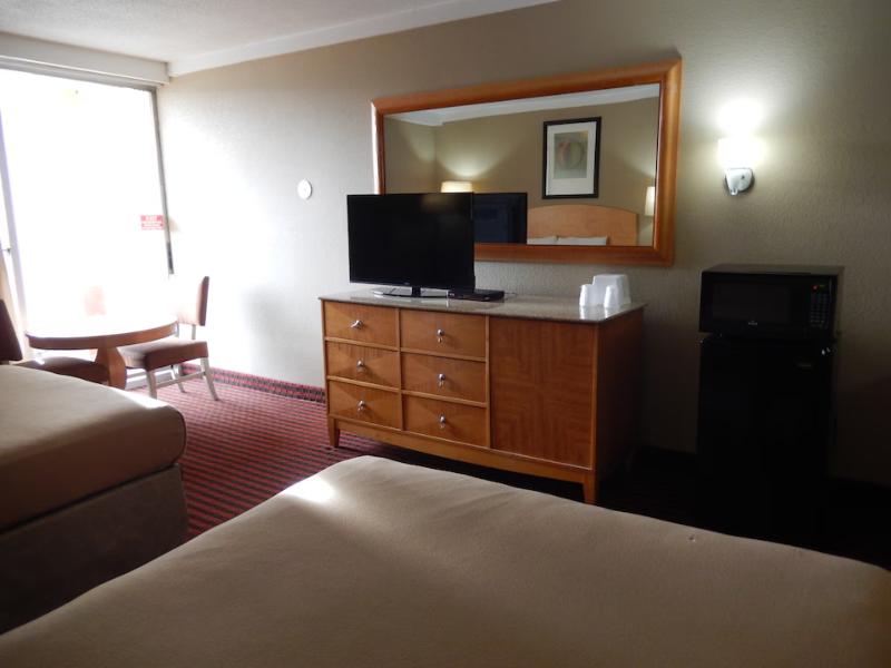 Motel 6 Lawrenceville image