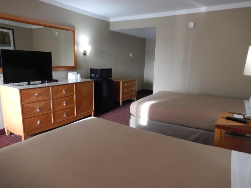 Motel 6 Lawrenceville image