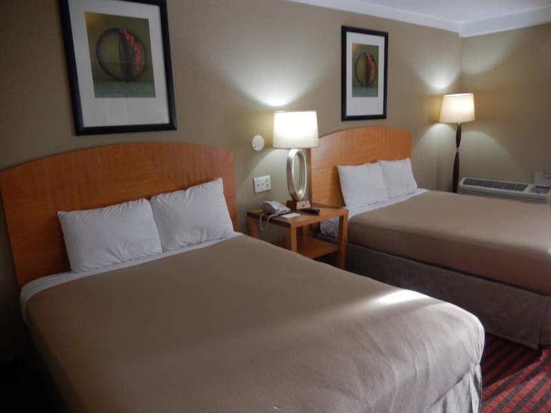Motel 6 Lawrenceville image