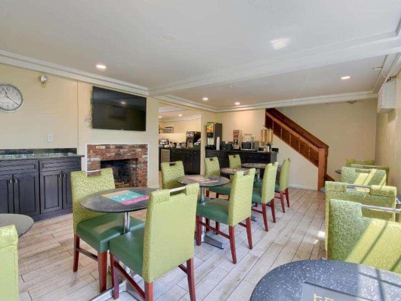 Knights Inn Boston/Danvers image