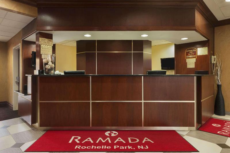 Hotel Ramada by Wyndham Rochelle Park Near Paramus