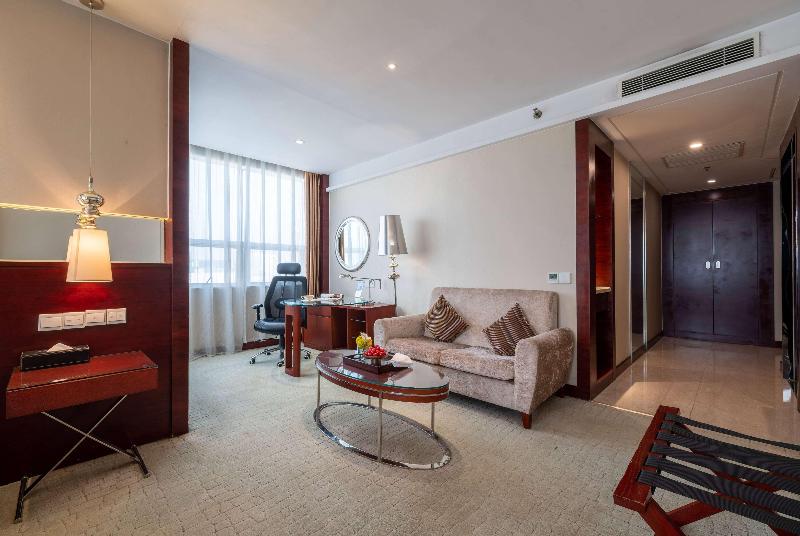 Ramada By Wyndham Zibo image
