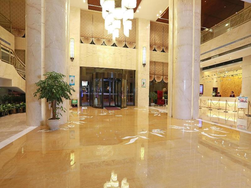 Ramada By Wyndham Longyan