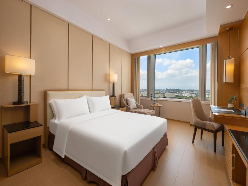 Ramada Plaza by Wyndham Qiandeng Kunshan image