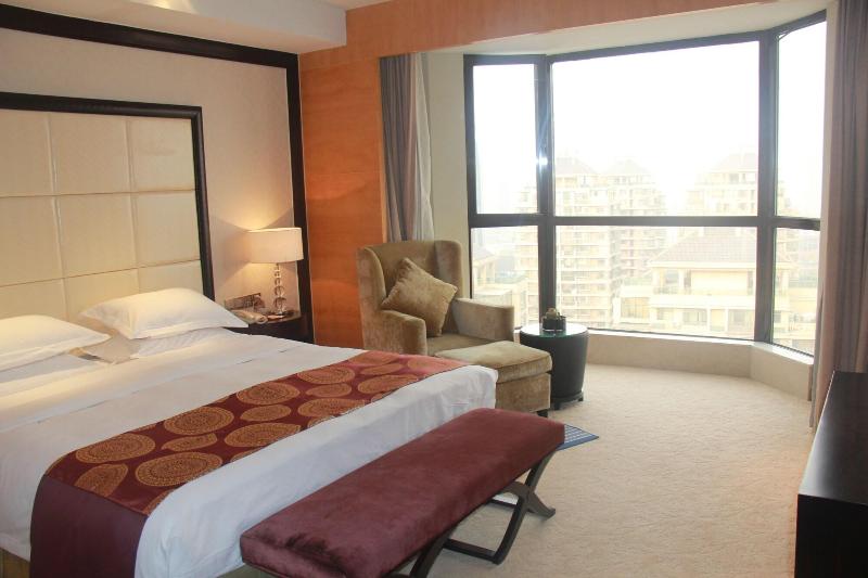 Ramada Plaza By Wyndham Weifang 3