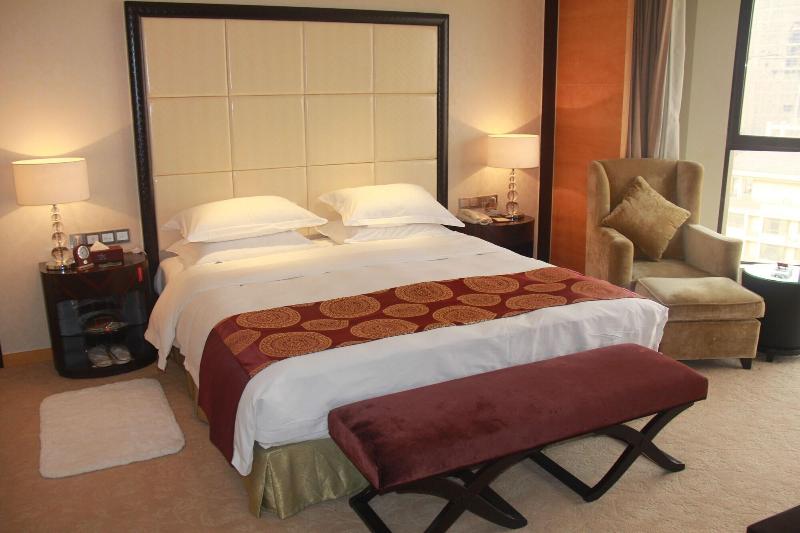 Ramada Plaza By Wyndham Weifang 4
