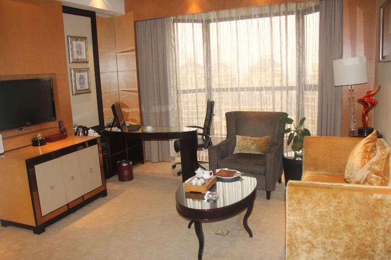 Ramada Plaza By Wyndham Weifang 5