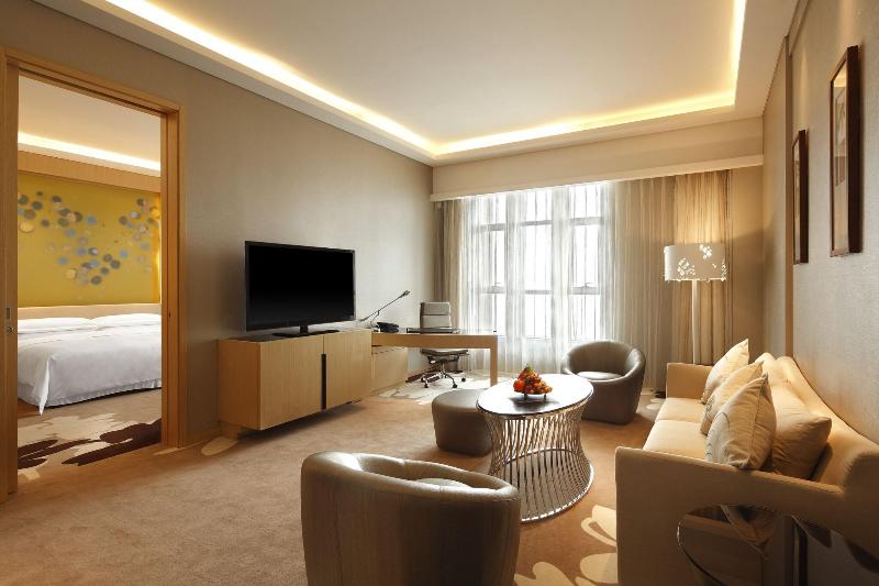 Four Points By Sheraton Luohe image