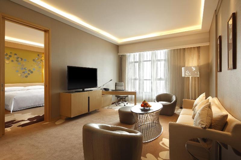 Four Points By Sheraton Luohe image