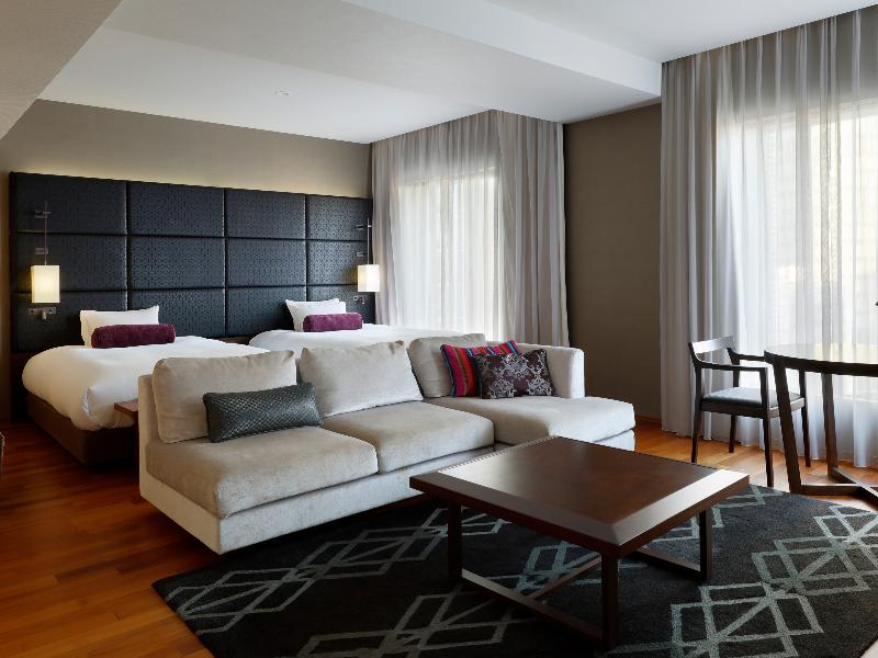 Mitsui Garden Hotel Osaka Premier image