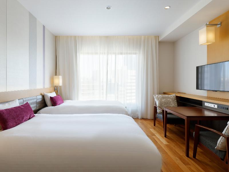 Mitsui Garden Hotel Osaka Premier image