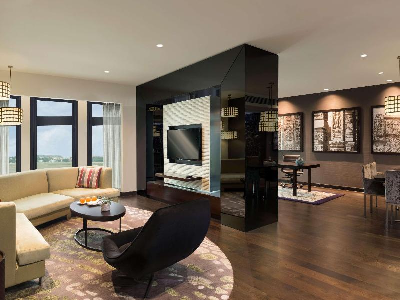 Pullman New Delhi Aerocity image