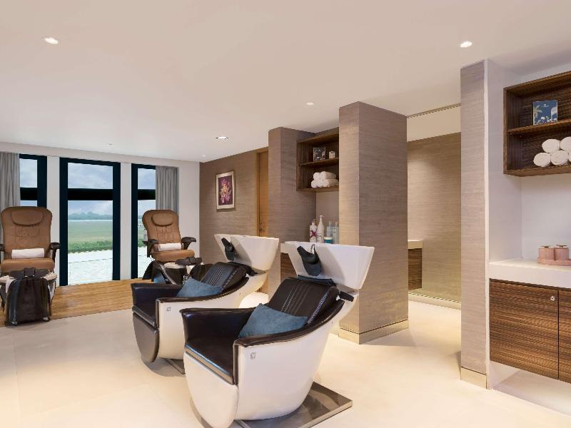 Pullman New Delhi Aerocity image