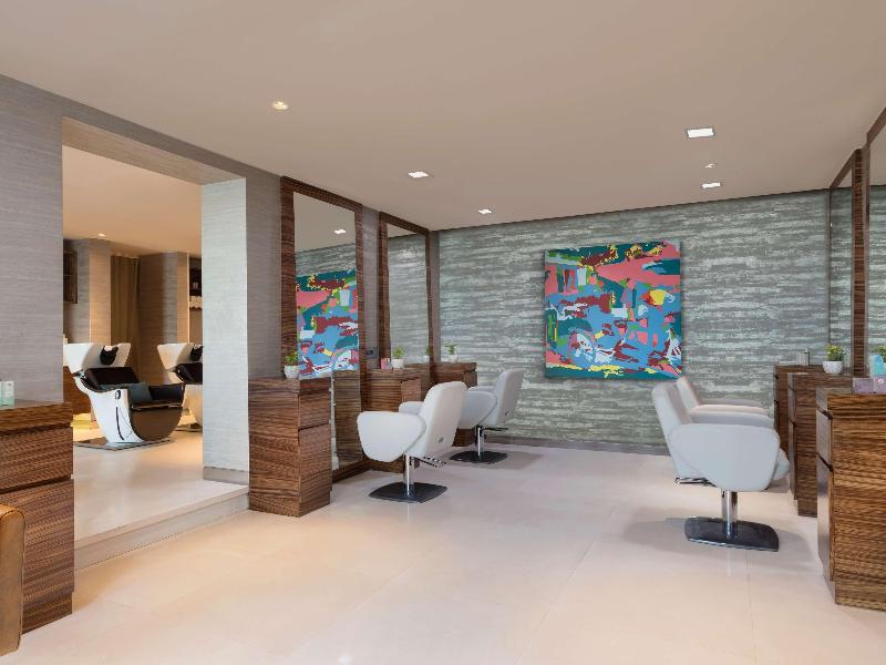 Pullman New Delhi Aerocity image