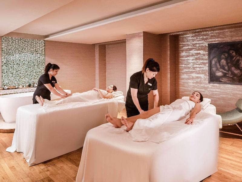 Pullman New Delhi Aerocity image
