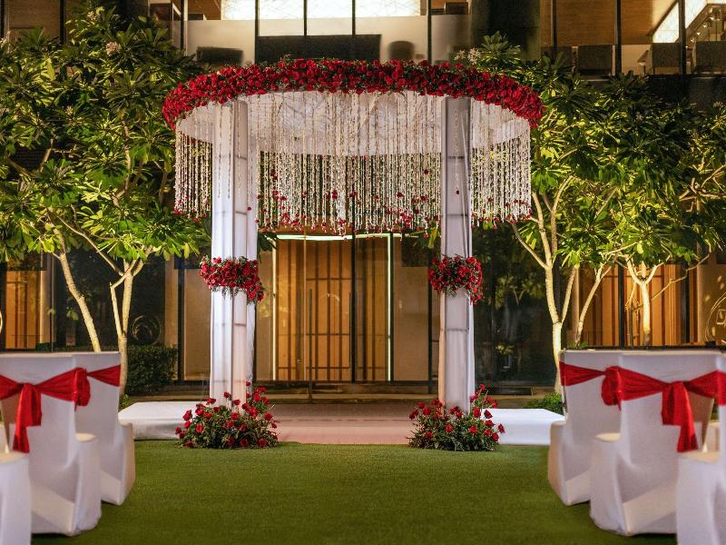 Pullman New Delhi Aerocity image