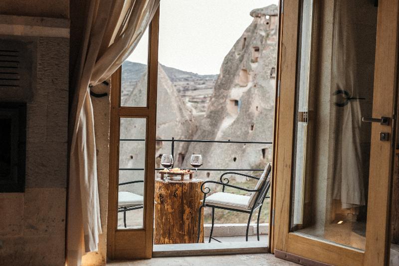 Millstone Cave Suites