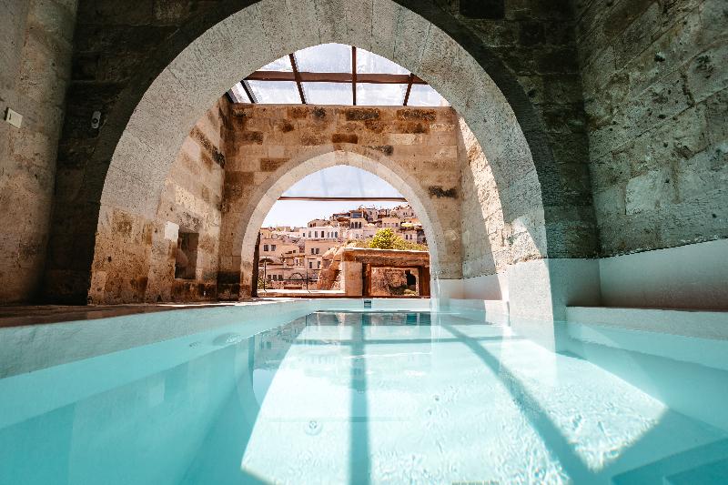 Millstone Cave Suites