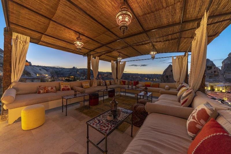 Artemis Cave Suites image
