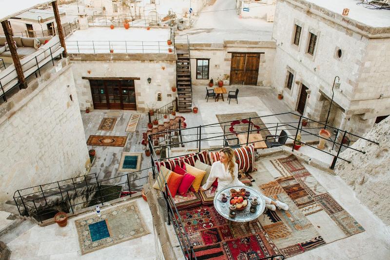 Artemis Cave Suites image