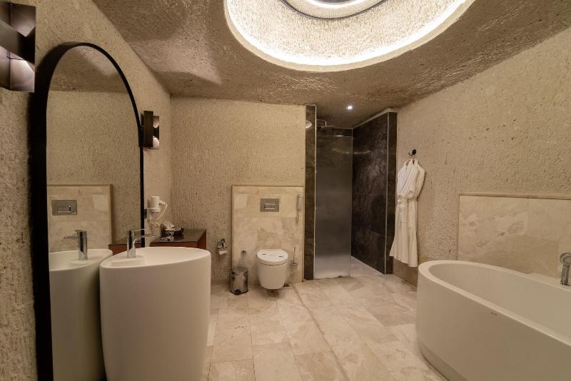 Artemis Cave Suites image