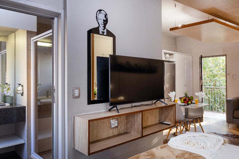 Akanani Apartments image
