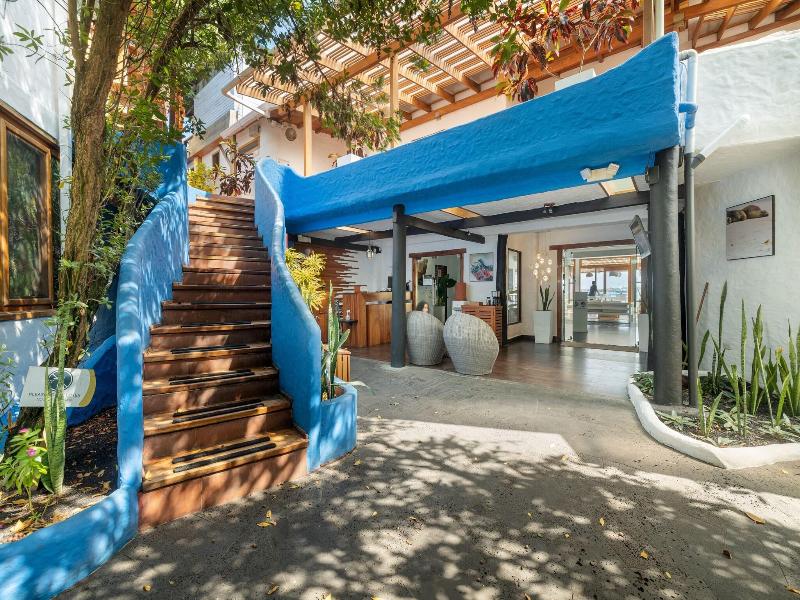 Red Mangrove Aventura Lodge image