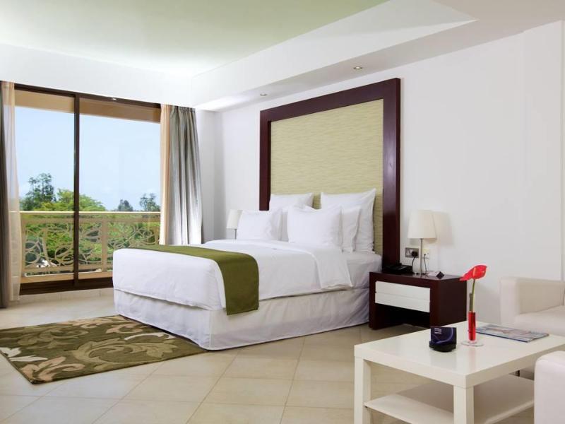 Best Western Plus Peninsula Hotel image