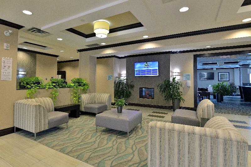 Holiday Inn Express & Suites Ottawa East Orleans