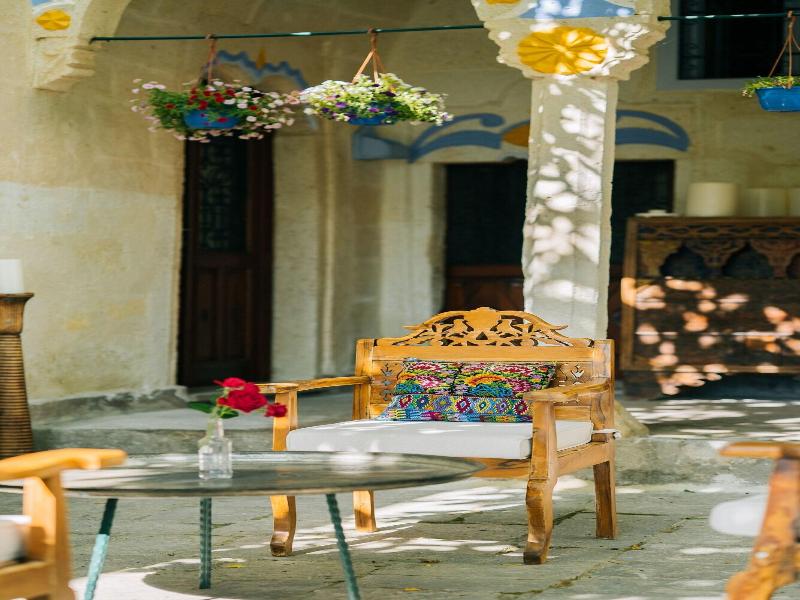 Gul Konaklari-Sinasos