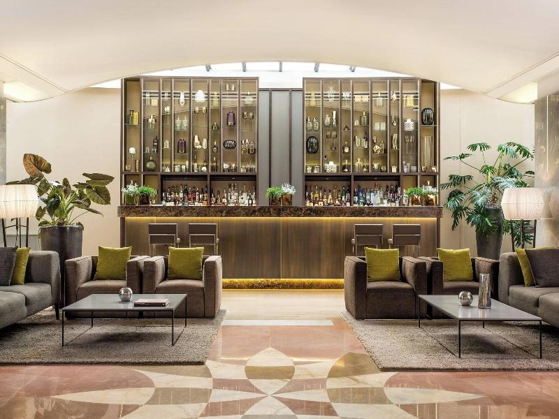 Stay in style at Sheraton Lake Como
